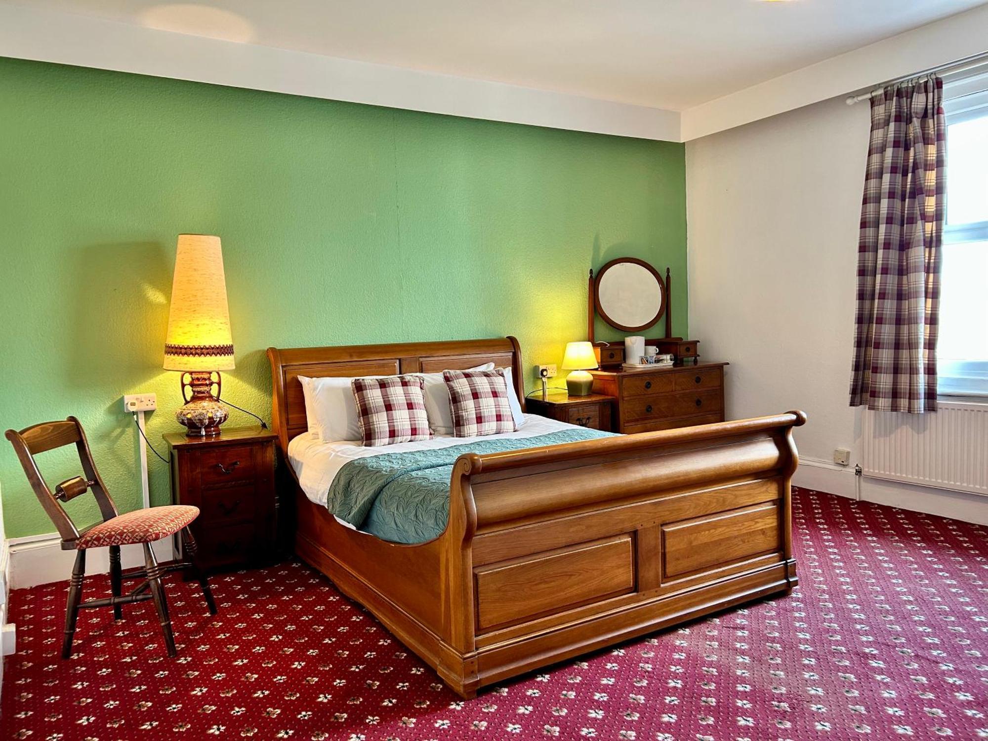 פורטסמות' Clarence Quarters Self-Catering Guest House מראה חיצוני תמונה