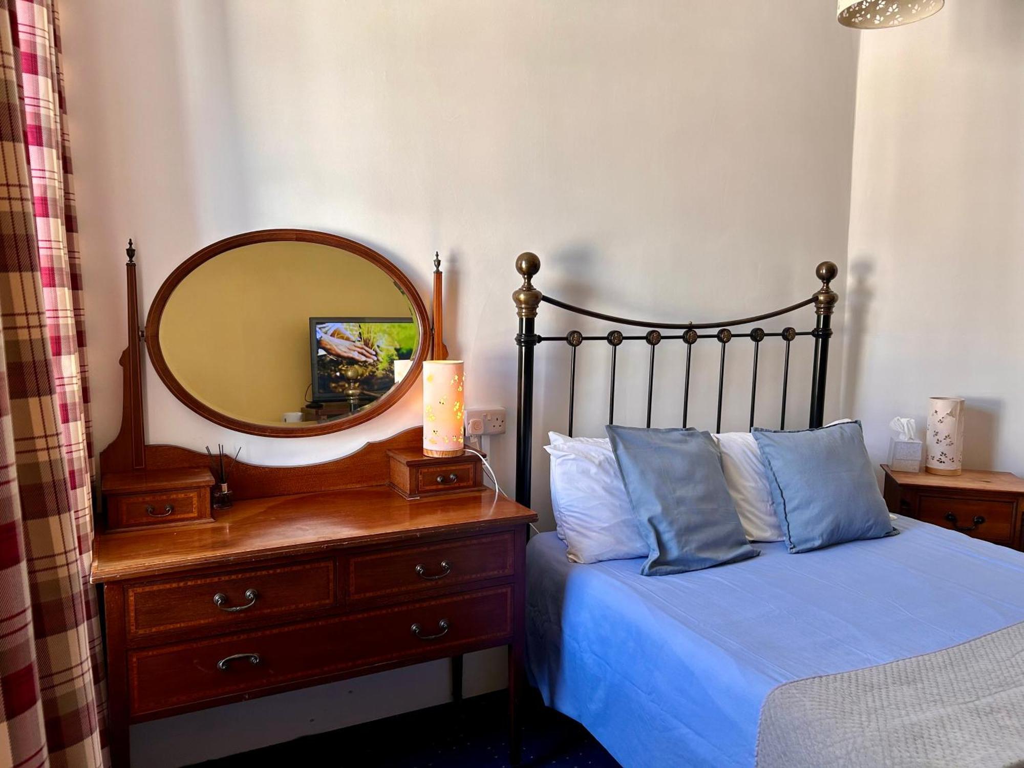 פורטסמות' Clarence Quarters Self-Catering Guest House מראה חיצוני תמונה