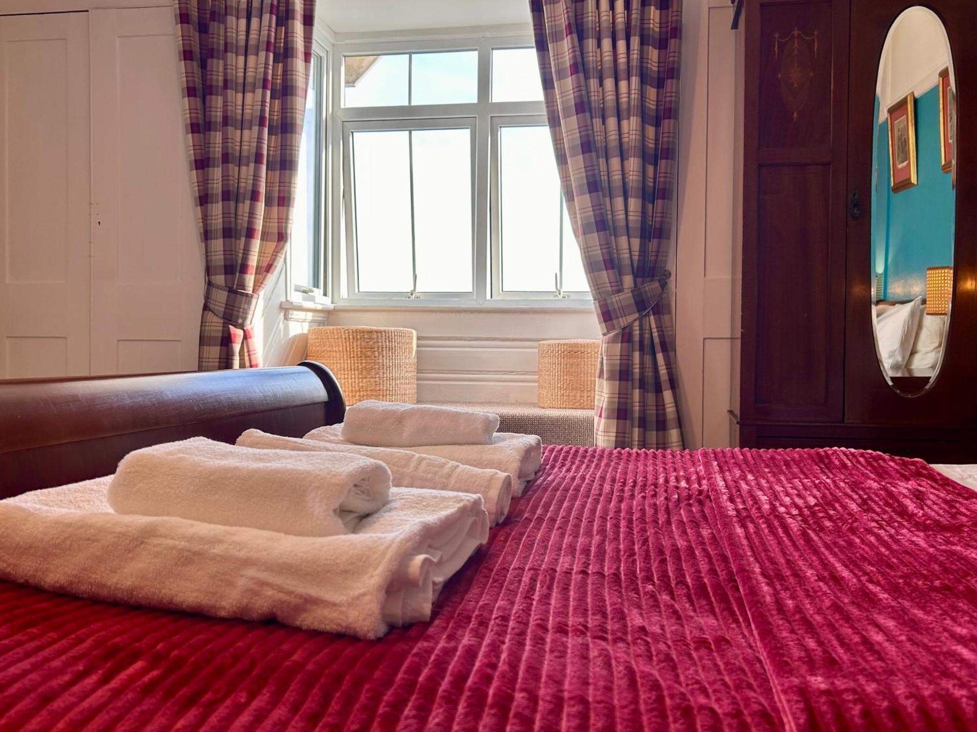 פורטסמות' Clarence Quarters Self-Catering Guest House חדר תמונה